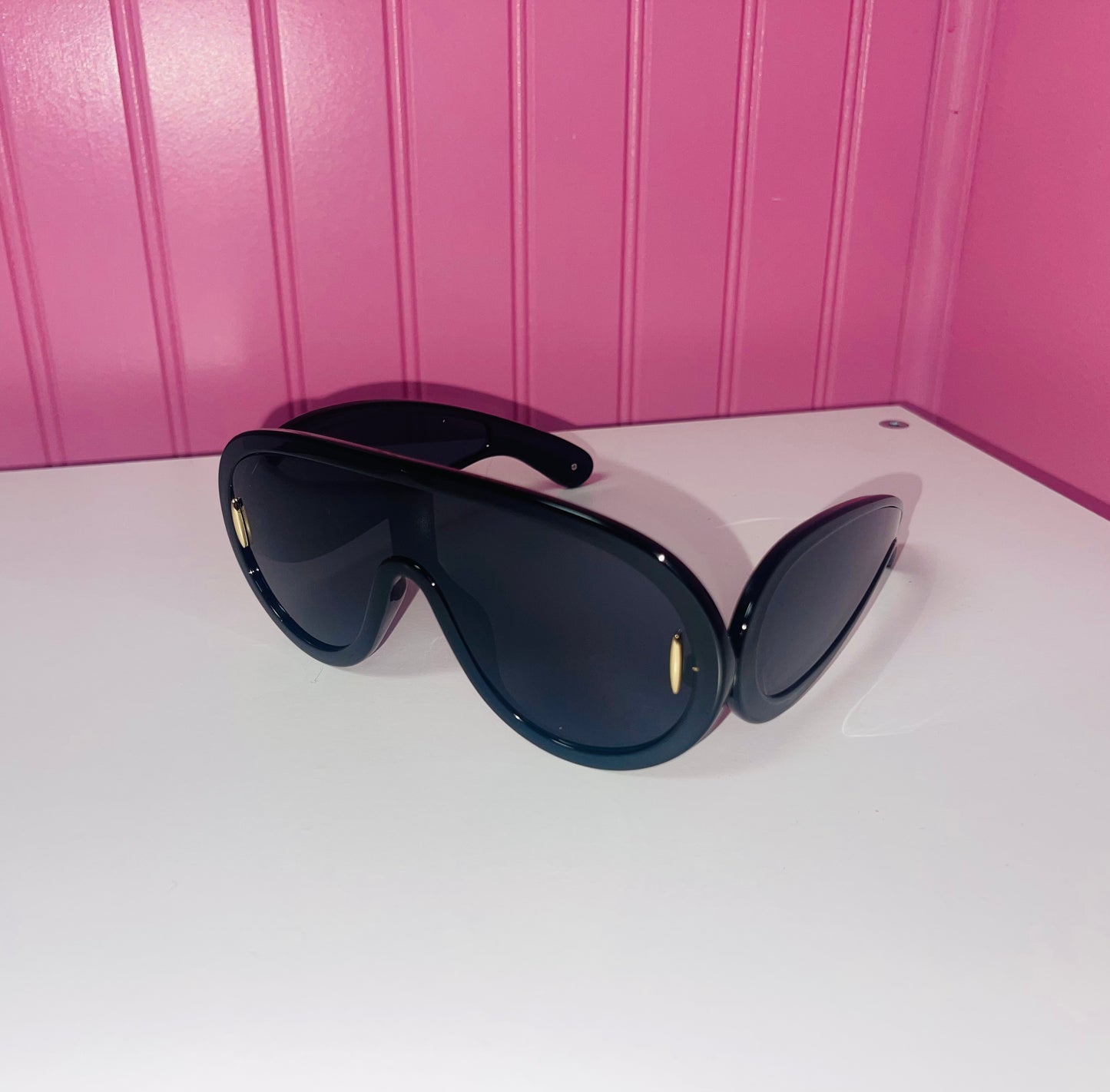 “IT Girl” Shades